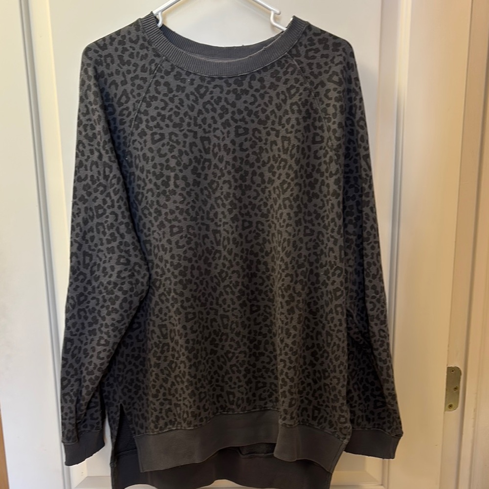 American Eagle Outfitters Gray Crewneck Sweater with Leopard Print